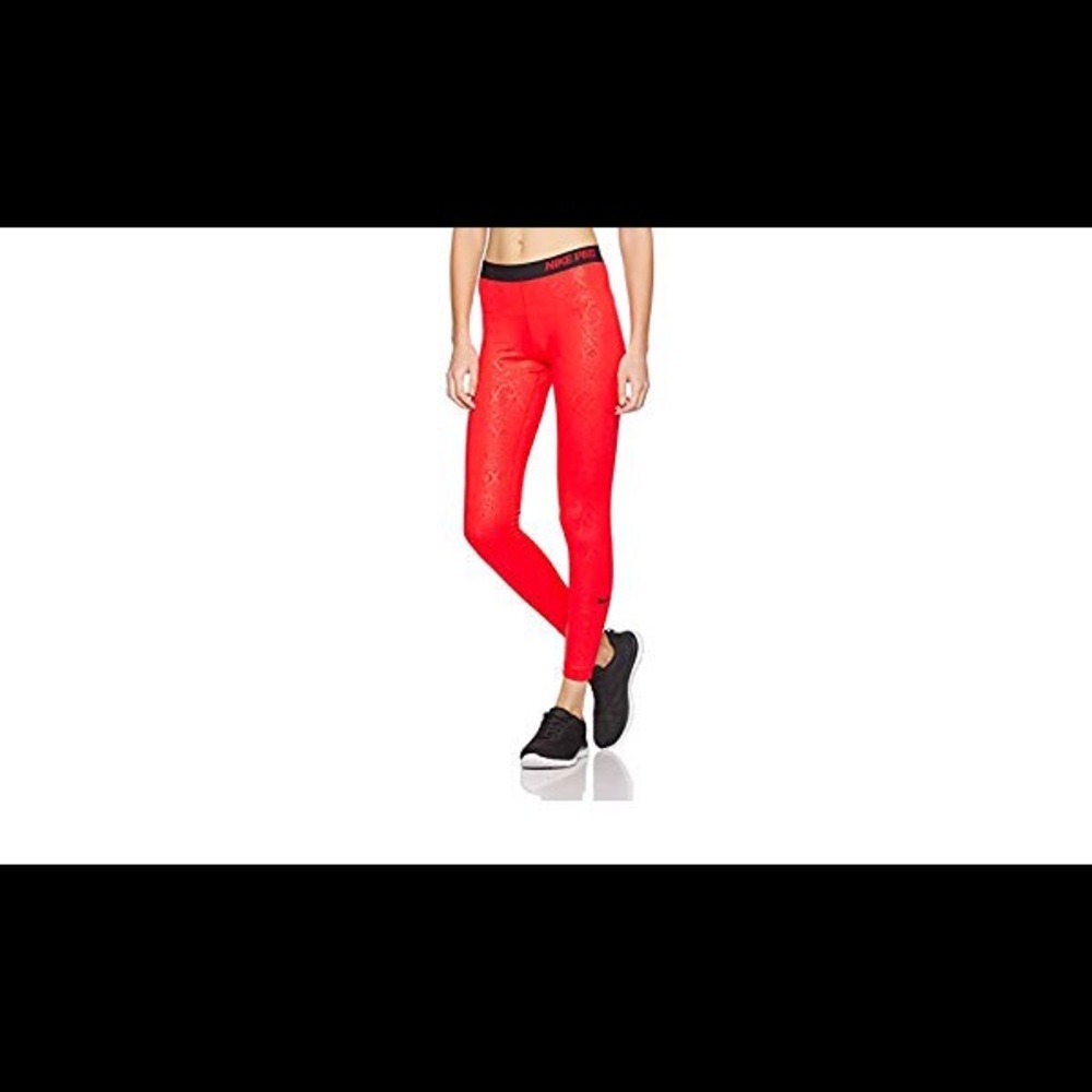 Nike embossed Vemon tights